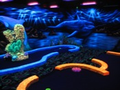 Oceans 18 Blacklite Minigolf