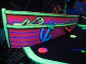 Oceans 18 Blacklite Minigolf