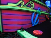 Oceans 18 Blacklite Minigolf