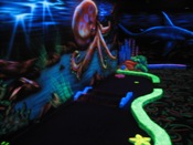 Oceans 18 Blacklite Minigolf